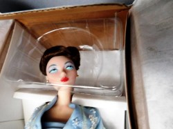 1998 16 INCH GENE DOLL MIDNIGHT GAMBLE ORIGINAL IN BOX, COA, STAND